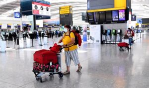 Londres abre la puerta al turismo en España al quitar cuarentena a vacunados