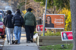 Aranceles, vivienda e inmigración marcan la agenda electoral en Canadá