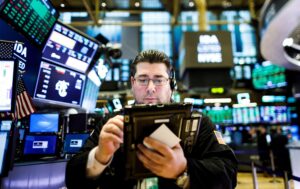 Dow Jones sube 0,57 % mientras Wall Street abre con movimientos mixtos
