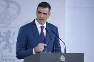 Gobierno de España pide colaboración a eléctricas tras apagón masivo