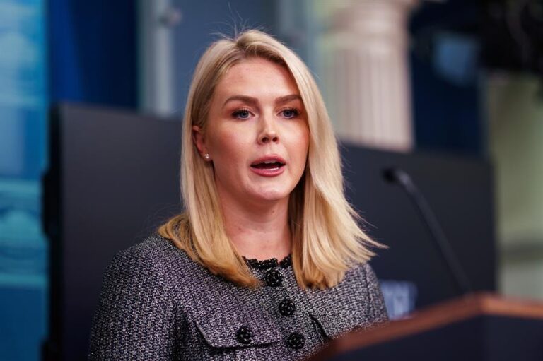 Estados Unidos insta a China a negociar aranceles tras años de tensiones comerciales
