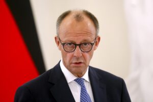 Ucrania: Merz advierte que la actitud de Putin alarga el conflicto