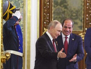 Rusia y Egipto fortalecen lazos comerciales, afirma Putin junto a Al Sisi