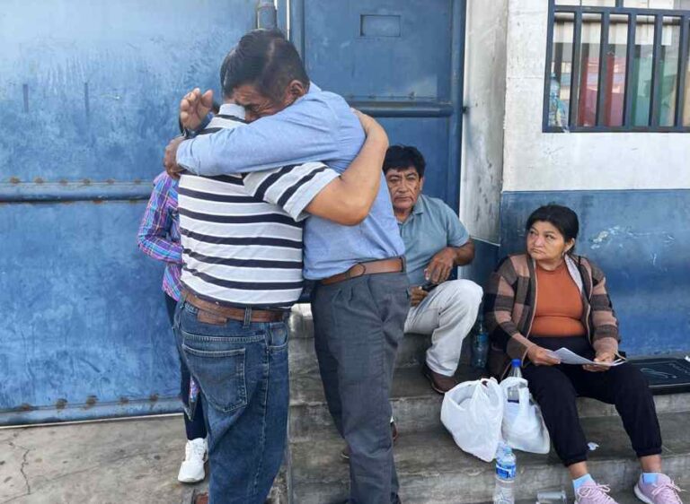 Perú impone toque de queda y control militar tras asesinato de 13 mineros