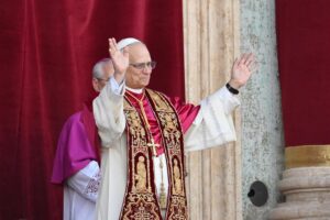Primer mensaje de León XIV: unidad, diálogo y una Iglesia para todos