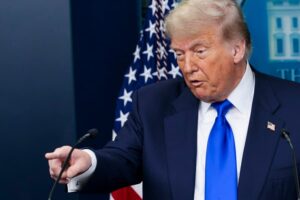 EE.UU. suspende conversaciones comerciales con Canadá por orden de Trump