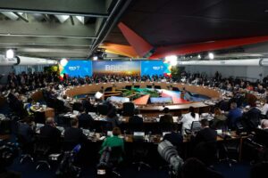 BRICS rechazan políticas proteccionistas pero evitan conflicto con Estados Unidos