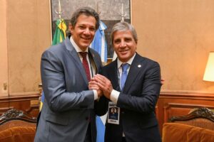 Política fiscal y sostenibilidad: temas clave de ministros del Mercosur en Argentina
