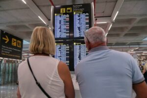 EE.UU. eliminará la obligación de descalzarse en los controles de seguridad de aeropuertos